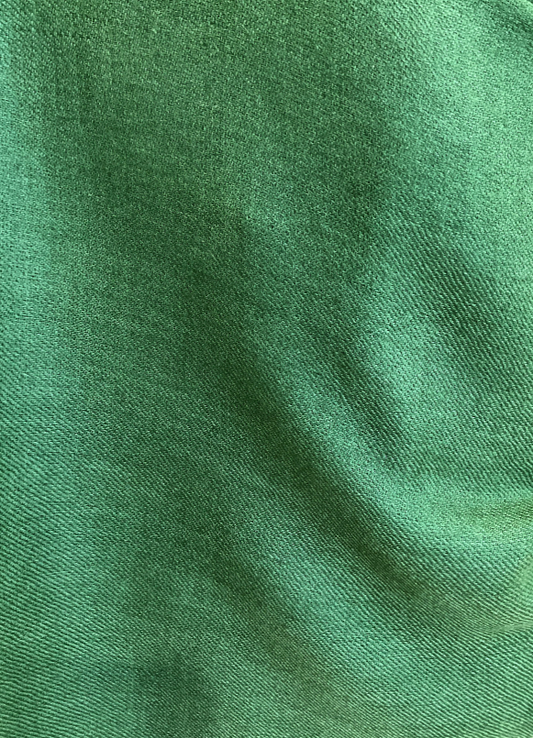 Châle en cachemire Aishiteru Esmeralda – Harmonie éternelle