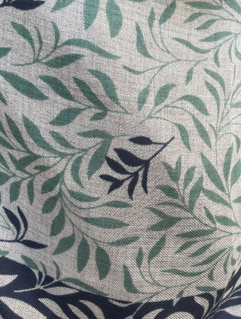 Bedruckter Kaschmirschal „Verdant Whisper“