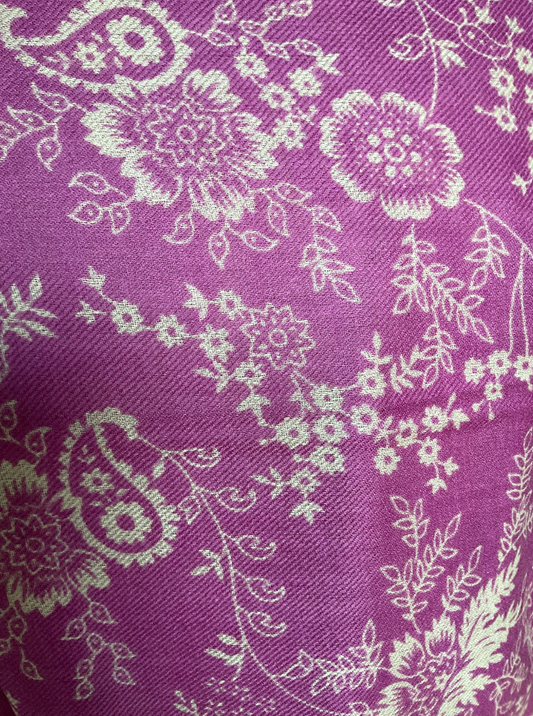 Aishiteru – Écharpe en Cachemire Imprimée Dahlia – Grâce Florissante