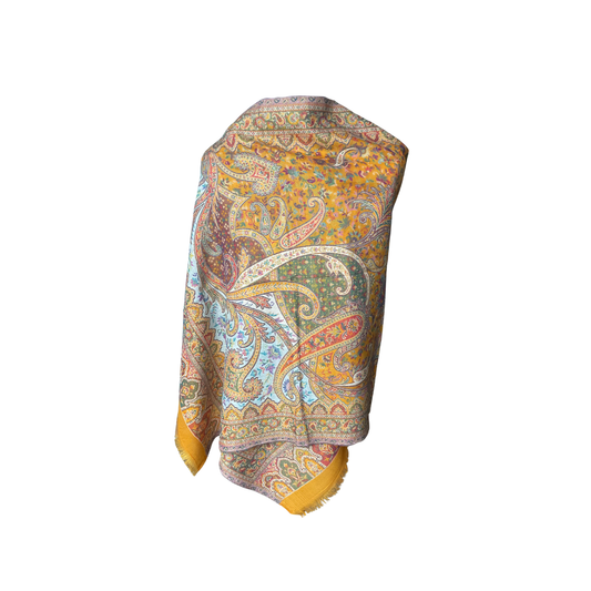 Aishiteru Solara bestickter Wollschal – Goldene Strahlkraft