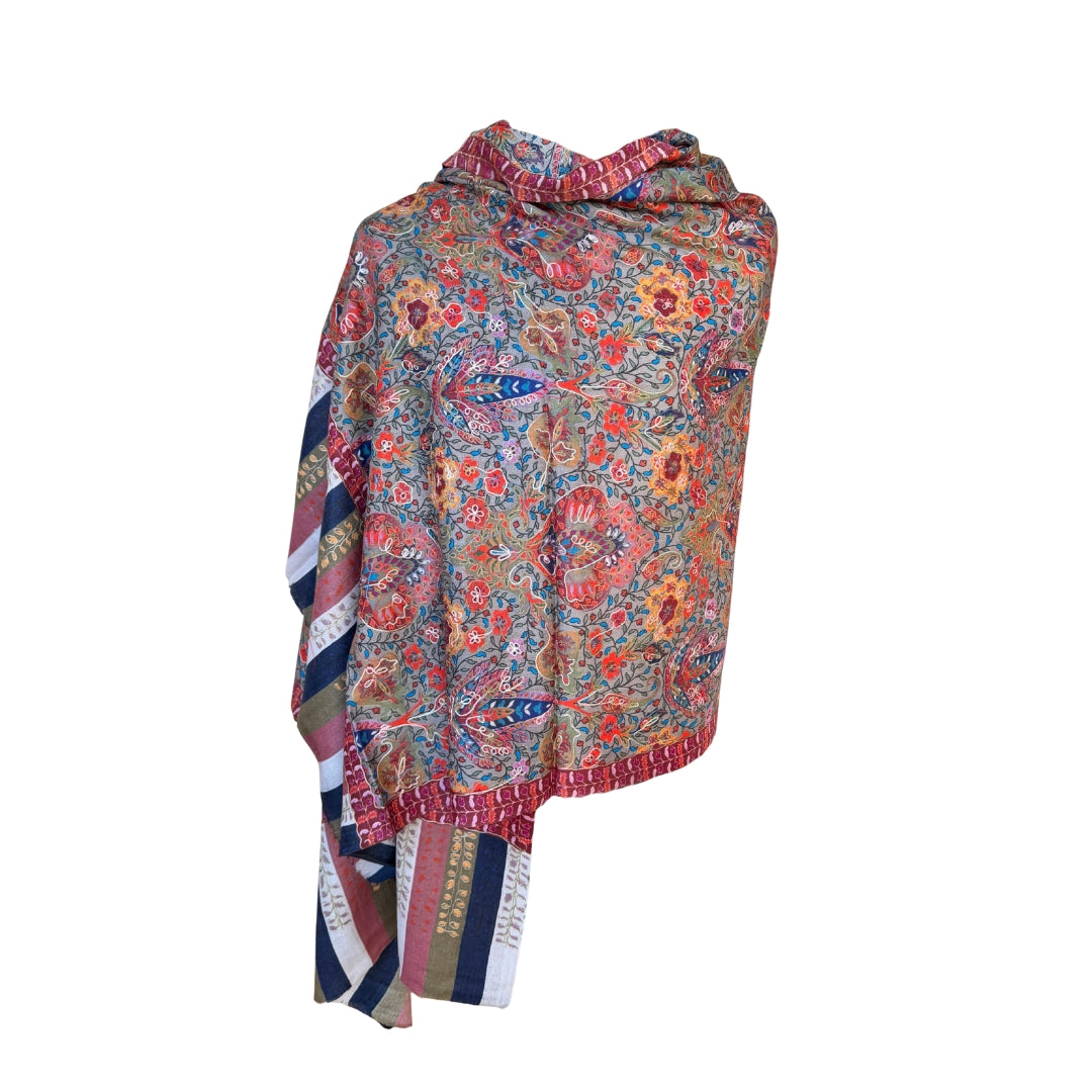 Châle en cachemire brodé Aishiteru Elowyn