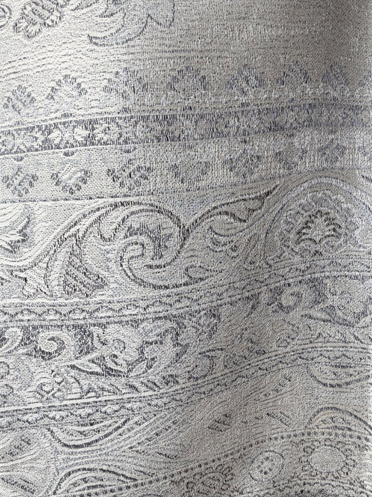 Châle en Soie Aishiteru Zafira  Élégance Argentée