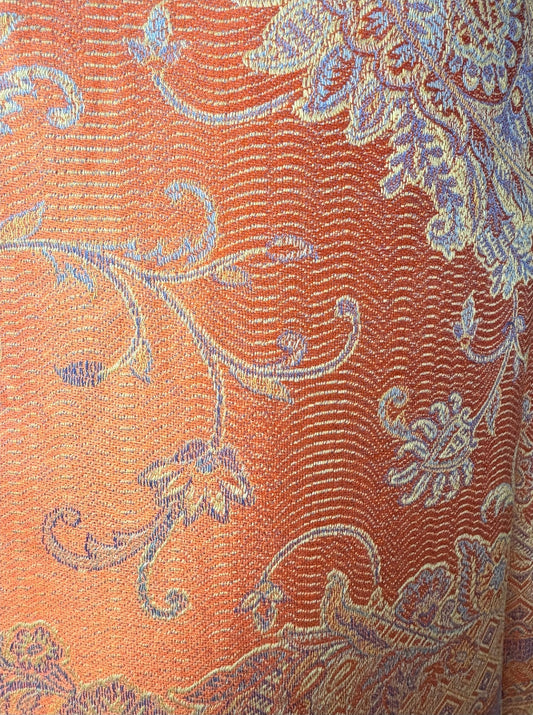 Châle en Soie Aishiteru Zalindra Élégance Dorée