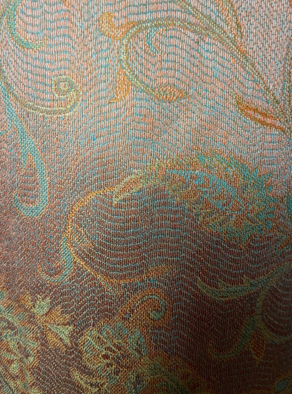 Châle en Soie Aishiteru Zenara – Douce Élégance