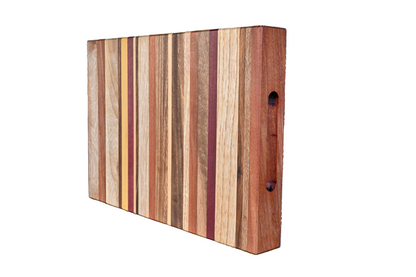 Planche à découper en bois massif "Elegant Lines"