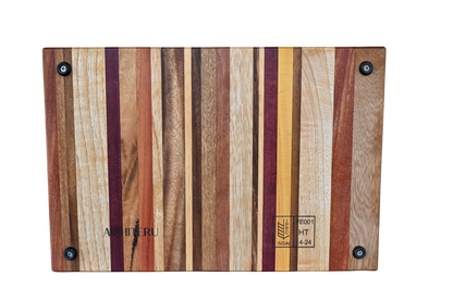 Planche à découper en bois massif "Elegant Lines"