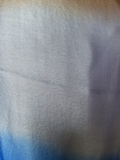 Écharpe en cachemire et soie Aishiteru Lumière – Élégance lumière océane