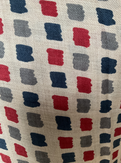 Aishiteru Aria Bedruckter Kaschmir-Schal – Moderne Harmonie in Bewegung